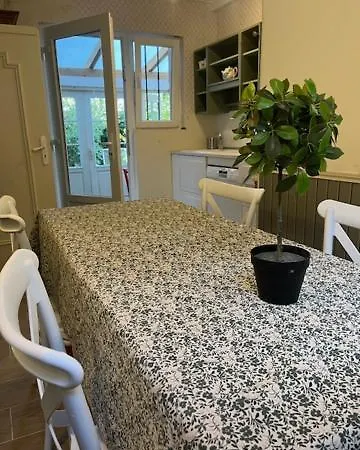 Feriehus Maison Privee De 70m2 Avec Pergola Et Jardin A 15min Centre De Strasbourg Chez Regine Schiltigheim