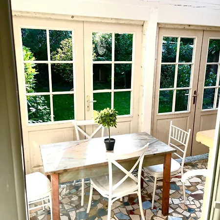 Maison Privée, La Glycine Blanche, A 10min De Strasbourg Schiltigheim